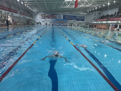 梅州市青少年儿童游泳测试赛开赛