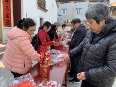 送春联，迎新年！西郊街道联合多个单位走进社区开展送春联活动