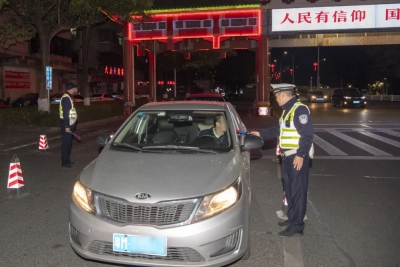 梅江公安开展社会治安防控暨道路交通安全治理百日行动第四次集中统一行动