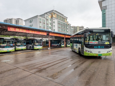 我国将推广农村客运车辆代运邮件快件