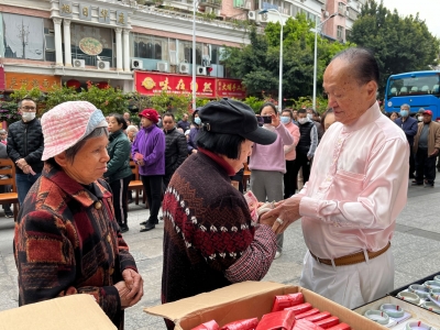 情系桑梓，冬日送暖！李有权捐赠近百万元款物慰问家乡困难家庭