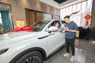 梅州市餐饮业“发票抽奖”活动年度大奖小汽车，成功提取！ 