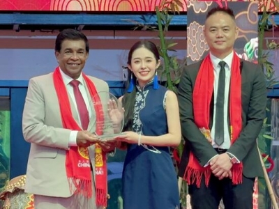 广东知名客家音乐人李佳倪获毛里求斯2024龙年春晚贡献奖