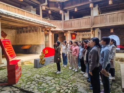 梅县区法院组织开展“三八”红色研学活动
