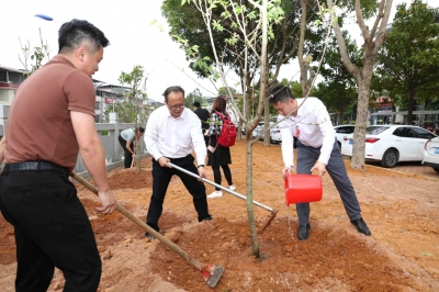 履“植”尽责添新绿！平远县政协委员携手共植“政协委员林”