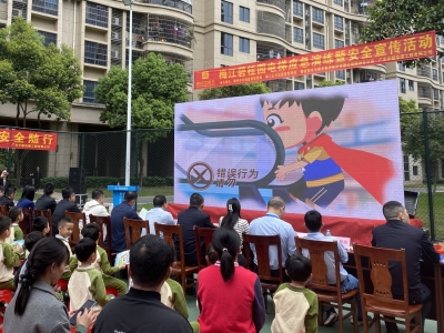 “我被困在电梯里了…”别慌，这是演练！