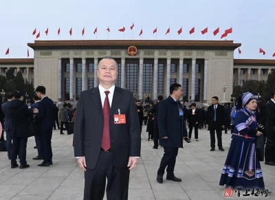 邹锦开接受央广网、证券时报等媒体采访时建议：加快推进电力期货在广东先行先试