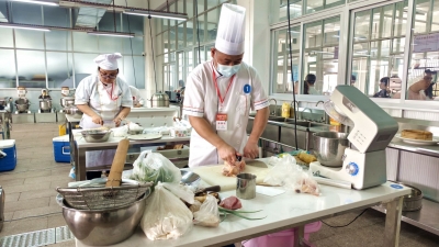 亮绝活、比技艺！今天，梅州25位名厨和新秀上演“厨王争霸”