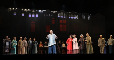 梅州组织万名中学生观看新编大型广东汉剧《天风海雨梅花渡》