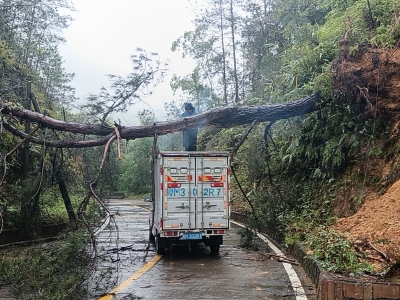 出行注意！受暴雨影响，蕉岭这些地方出现塌方