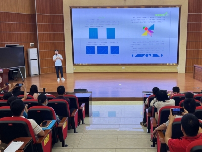 第11届广东青少年科技七巧板创意制作竞赛活动师资培训在梅举行