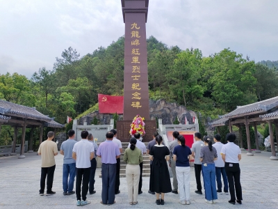 祭忠魂、思奋进！梅县区梅南镇开展清明节烈士祭扫活动