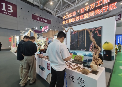 周末到深圳文博会梅州馆逛展！美酒好茶等你来~