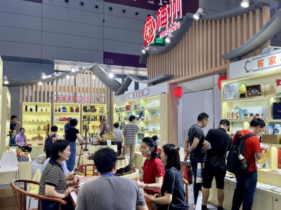 如何推进梅州文化产业发展？来看看他们怎么说…