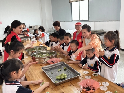 我市各学校通过“行走的课堂”拓宽育人路径：研途皆胜景 学中见天地