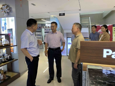 树牢服务意识 加快项目建设！陈元星到兴宁调研督导挂点服务企业及挂钩联系重点项目