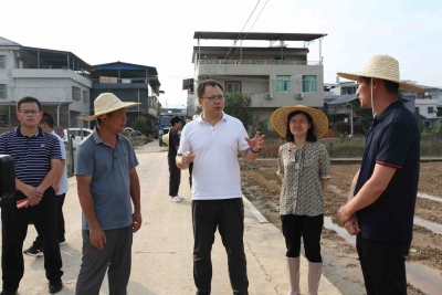 周小勇到仁居、差干、上举镇实地督导抢险救灾和灾后重建工作