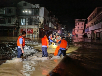 迎“汛”而上，大埔公安全力参与抢险救灾和群众转移工作