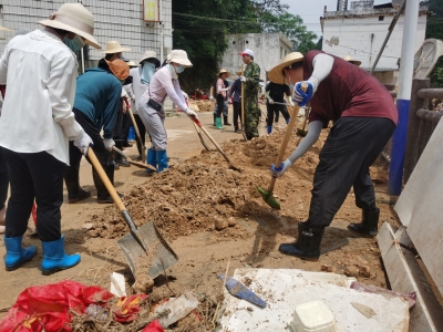 挺进灾区，平远县人大代表冲锋在救灾“第一线”！