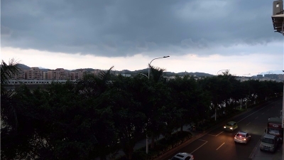 中考期间，梅州雷雨活跃天气较闷热！