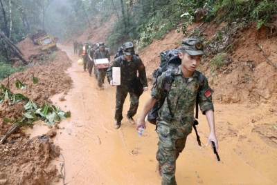 从训练场奔赴救灾现场！他们，勇赴抢险一线