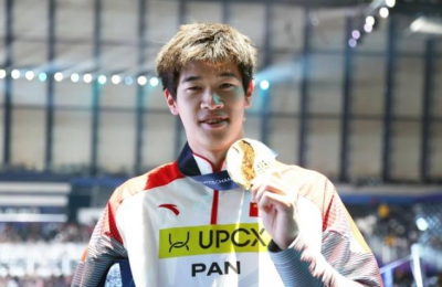 奥运早报 | 潘展乐刷新奥运纪录，张雨霏率队摘铜