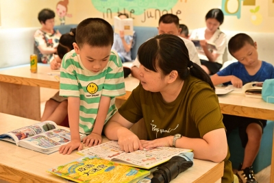 充实一“夏”！梅州书店成暑期学生热门打卡地