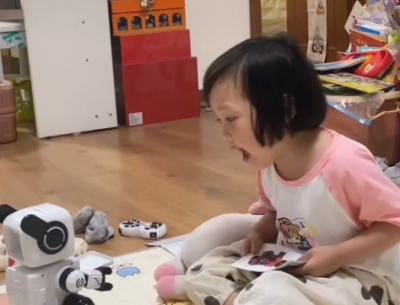 小宝和机器人