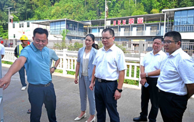 周小勇率队开展“百千万工程”示范路段建设、灾后重建、安居工程建设调研及巡河巡林工作并宣讲党的二十届三中全会精神