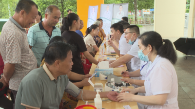 惠民义诊“零距离”！蕉岭县开展“走基层送健康”义诊活动