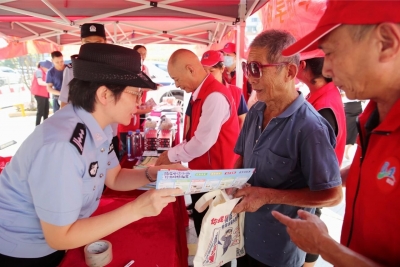 守住养老钱，幸福享晚年！梅县公安开展防范养老诈骗主题宣传活动