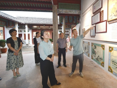 市人大常委会实地检查《中华人民共和国归侨侨眷权益保护法》实施情况：深化法律落实 维护侨眷权益