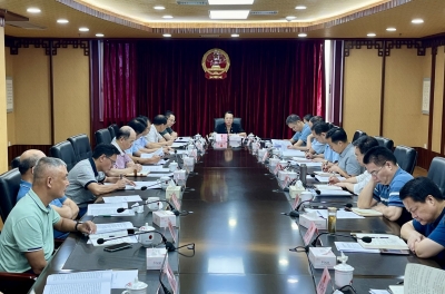 市人大常委会召开党组会议传达学习习近平总书记重要讲话重要指示精神：创先争优推动人大工作高质量发展