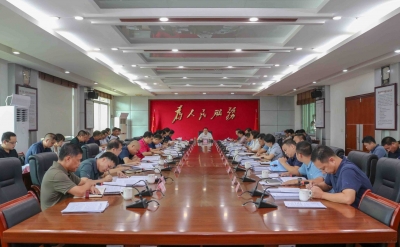 平远县委常委会召开会议：认真学习贯彻习近平总书记近期重要讲话、重要指示、回信精神，研究部署平远县贯彻落实工作