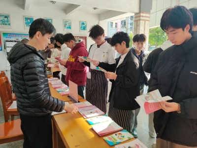 社会共治，终结艾滋！梅县区开展2024年“世界艾滋病日”主题宣传活动