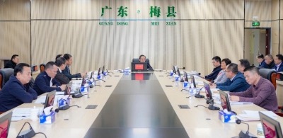 梅县区委常委会（扩大）会议召开：认真学习贯彻习近平总书记重要讲话精神 更好地统筹发展和安全