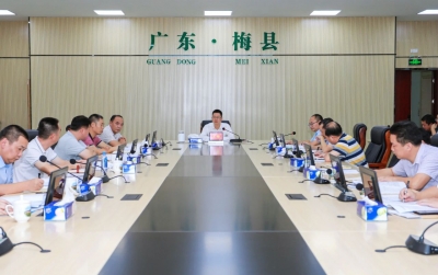梅县区“百千万工程”指挥部城镇建设专班工作会议召开