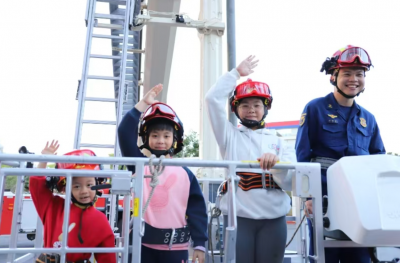 体验消防员生活，学习安全知识！市科技局开展科普活动 