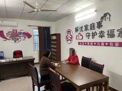 五华河东下一村家事纠纷调解工作室：做好矛盾“解铃人” 巧解群众“千千结”