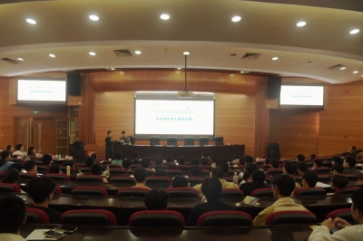 携笔从戎，热血青春！广东省征兵宣讲小组到广东梅州职业技术学院宣讲