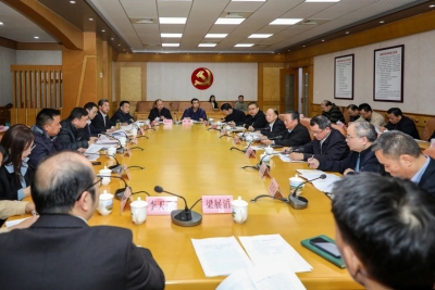 梅县区召开“双百行动”三方联席会议：以“双百行动”助推“百千万工程”走深走实