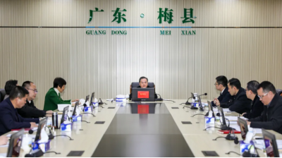 温助民主持召开二届区委全面深化改革委员会第六次会议