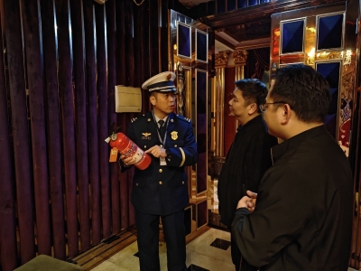 平远县开展“元旦”消防安全夜查行动