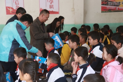 关爱“一老一小”！团市委联合企业开展新春慰问活动