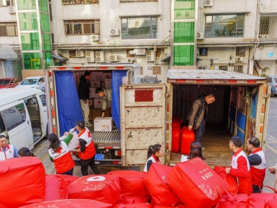 温暖过春节！梅州开展“博爱送温暖”活动