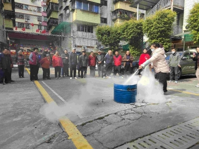 兴宁市对独居老人及军休干部开展消防安全知识宣传活动