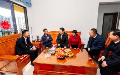 马正勇王晖杨朝晖率队看望慰问喜迁新居的受灾群众：坚持以人民为中心抓好受灾群众安置 切实把党和政府的关怀与温暖落到实处