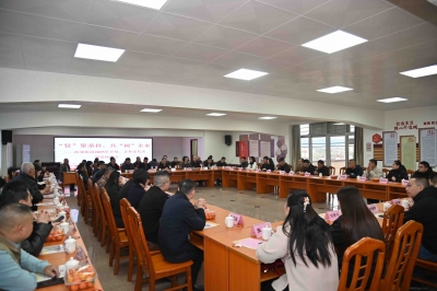 “贤”聚桑梓 共“树”未来！梅江区西郊街道召开企业家座谈会