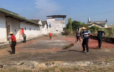 打造美丽乡村新风貌！兴宁坭陂镇全力推进“清洁村庄 共迎新春”行动