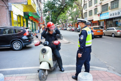 平远公安借“春耕之风”播撒“平安种子”